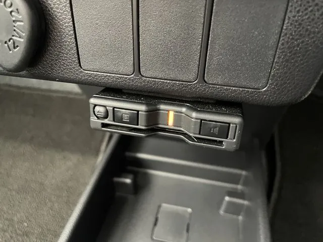 ミラ イース(ダイハツ)の車両写真
