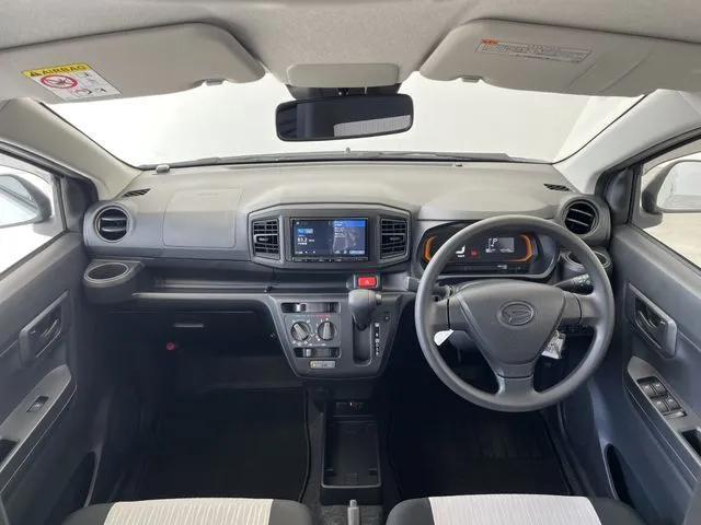 ミラ イース(ダイハツ)の車両写真