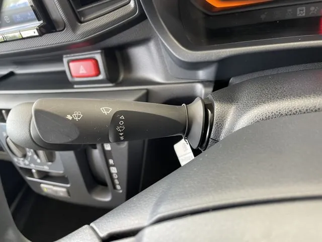 ミラ イース(ダイハツ)の車両写真