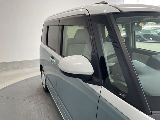 ムーヴ　キャンバス（ダイハツ）の車両写真
