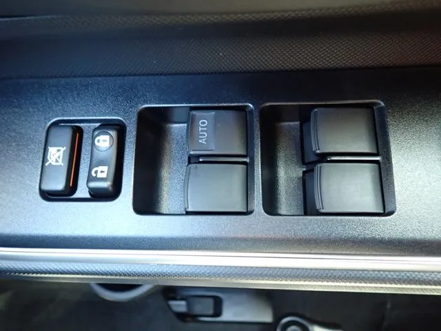 アクア（トヨタ）の車両写真