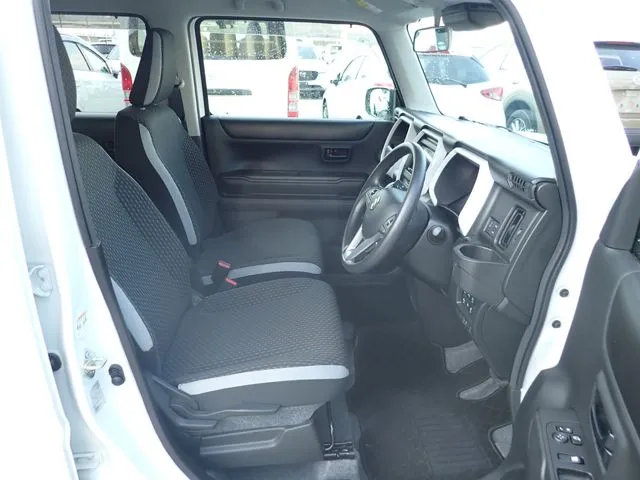 ハスラー 4WD(スズキ)の車両写真