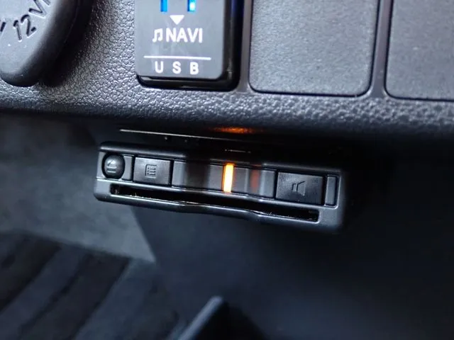 ダイハツ　ミラ　イース
