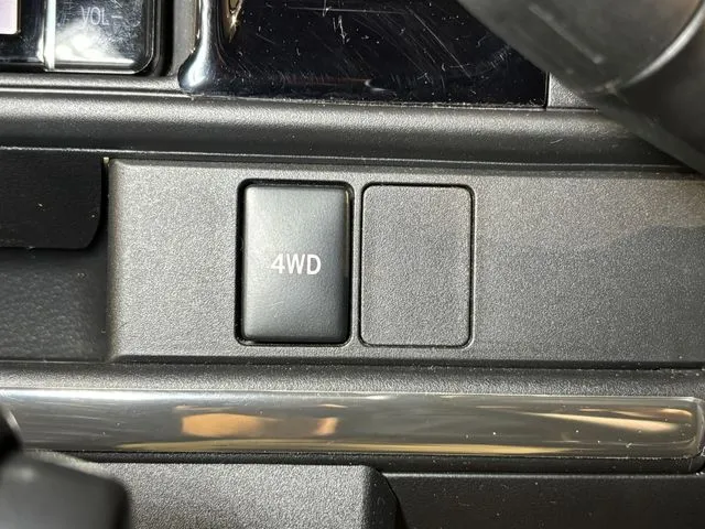 ピクシス バン 4WD(トヨタ)の車両写真