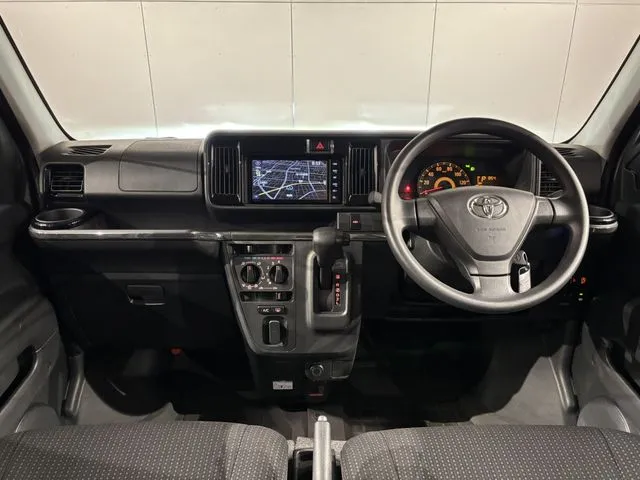 ピクシス バン 4WD(トヨタ)の車両写真