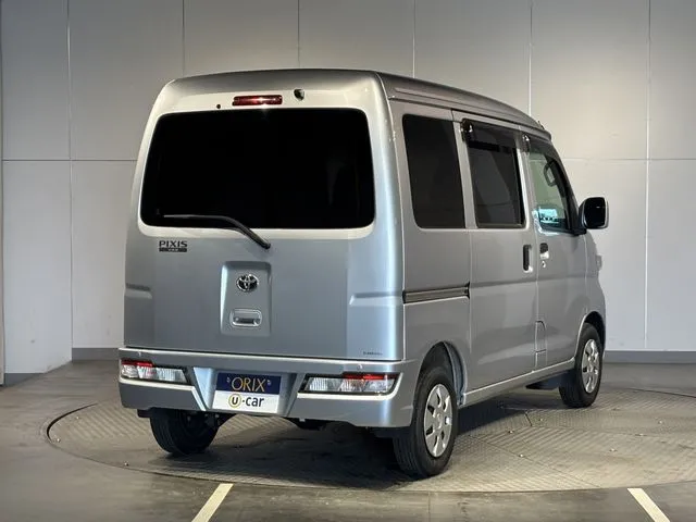 ピクシス バン 4WD(トヨタ)の車両写真
