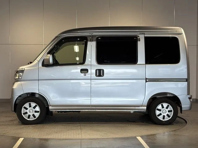 ピクシス バン 4WD(トヨタ)の車両写真