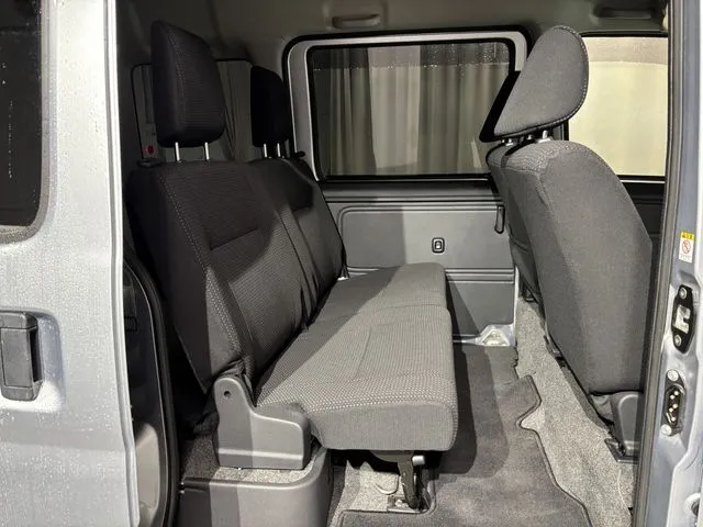 ピクシス バン 4WD(トヨタ)の車両写真
