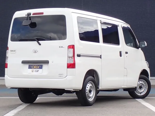 タウンエースバン 4WD(トヨタ)の車両写真