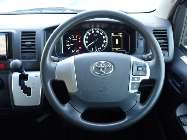 トヨタ　ハイエースバン　１．１５ｔ　２ＷＤ