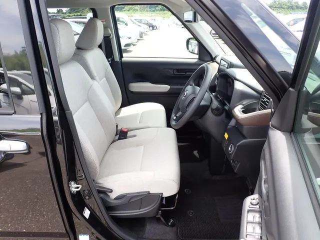 ダイハツ　ムーヴ　４ＷＤ