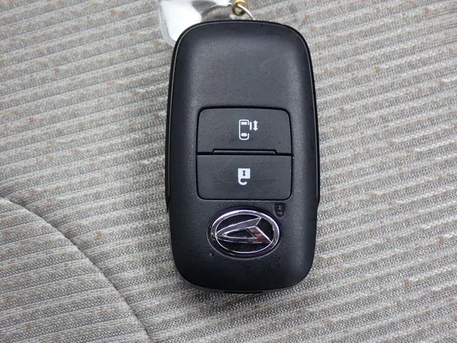 ダイハツ　ムーヴ　４ＷＤ