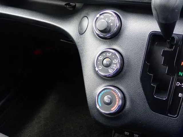トヨタ　シエンタ