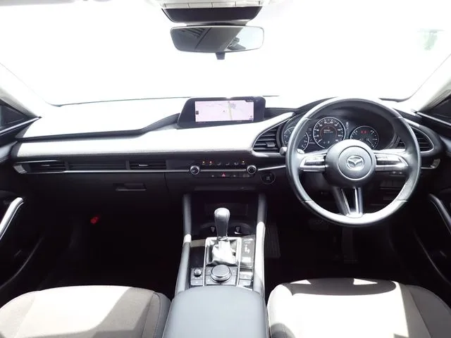 マツダ MAZDA3 セダン