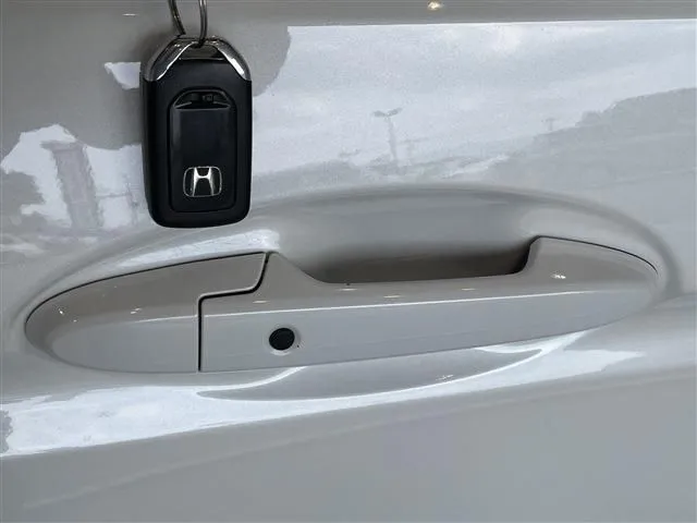 シャトル ハイブリッド(ホンダ)の車両写真