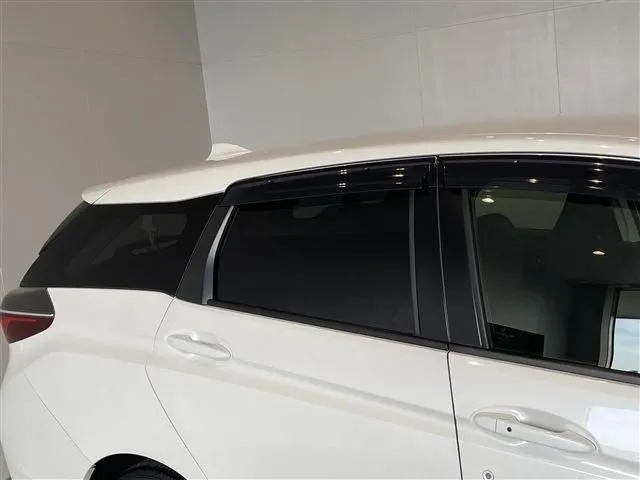 シャトル ハイブリッド(ホンダ)の車両写真