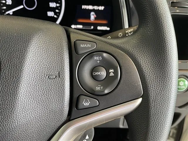 シャトル ハイブリッド(ホンダ)の車両写真