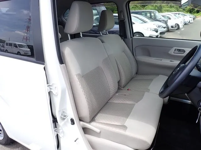 ダイハツ ムーヴ 4WD