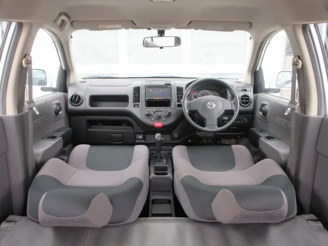 ニッサン NV150 AD 4WD