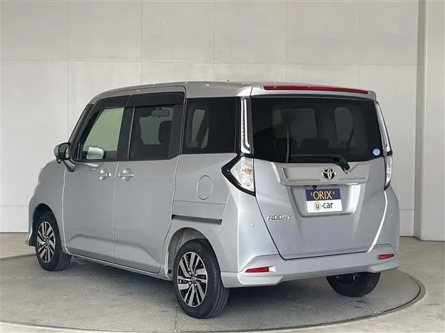 ルーミー(トヨタ)の車両写真