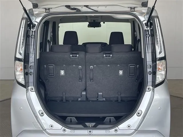 ルーミー(トヨタ)の車両写真