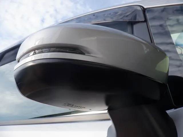 シャトル ハイブリッド(ホンダ)の車両写真