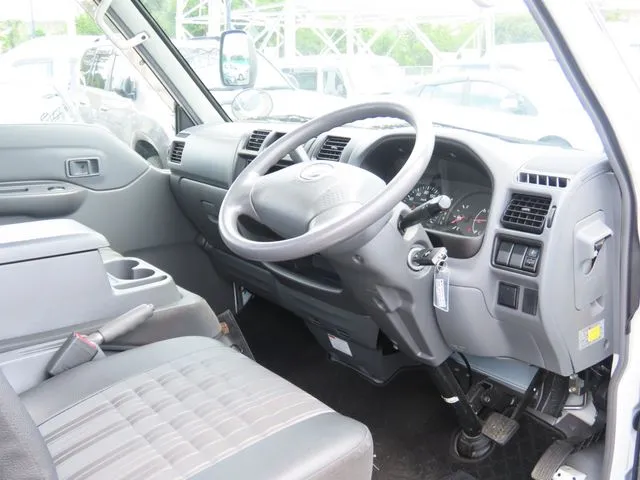 ボンゴトラック 1.15t 2WD(マツダ)の車両写真