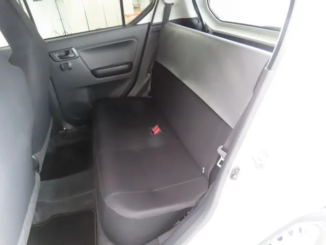 ミラ イース(ダイハツ)の車両写真