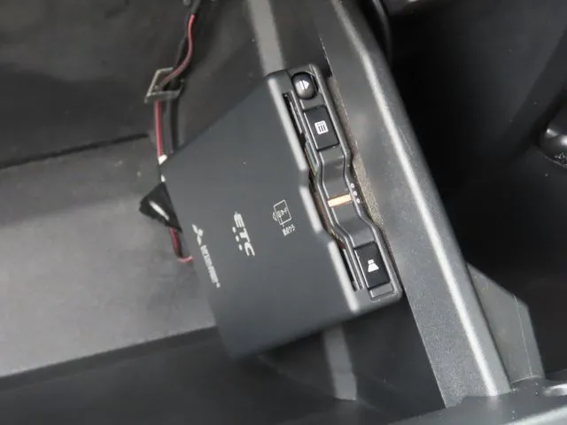 ミラ イース(ダイハツ)の車両写真