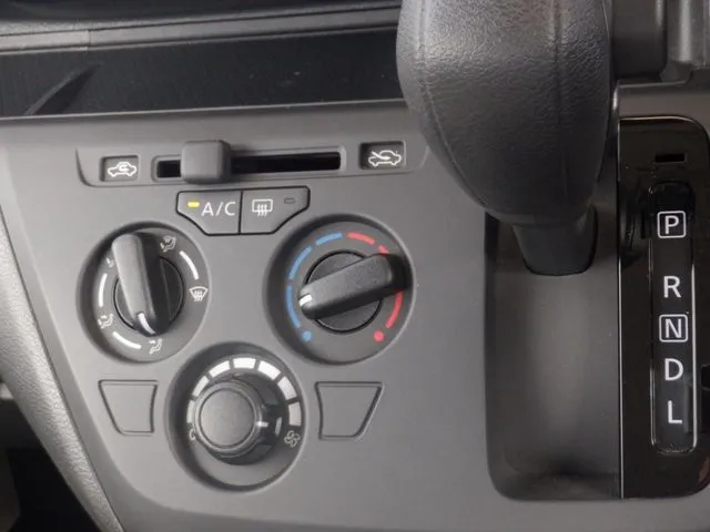 デイズ(ニッサン)の車両写真