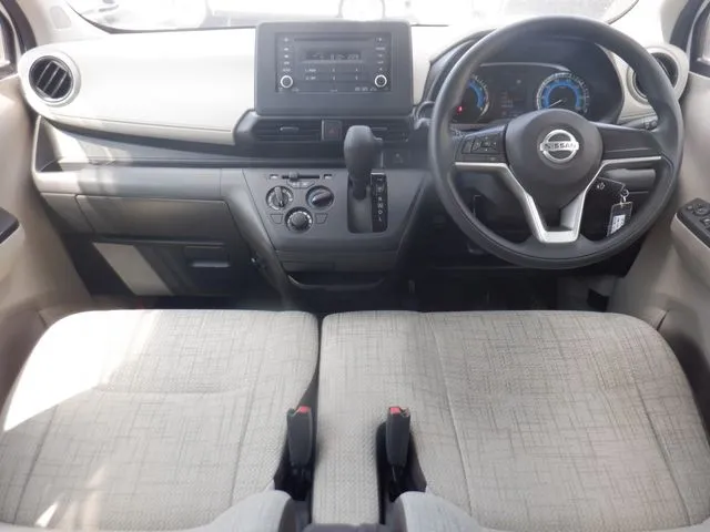 デイズ(ニッサン)の車両写真