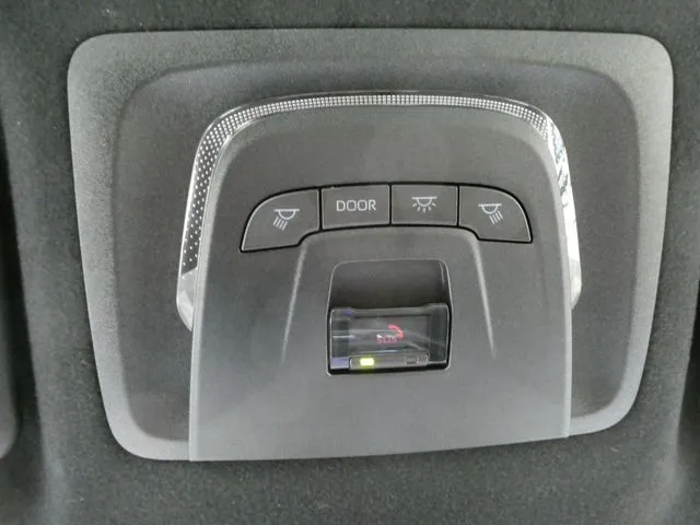 カローラクロス(トヨタ)の車両写真