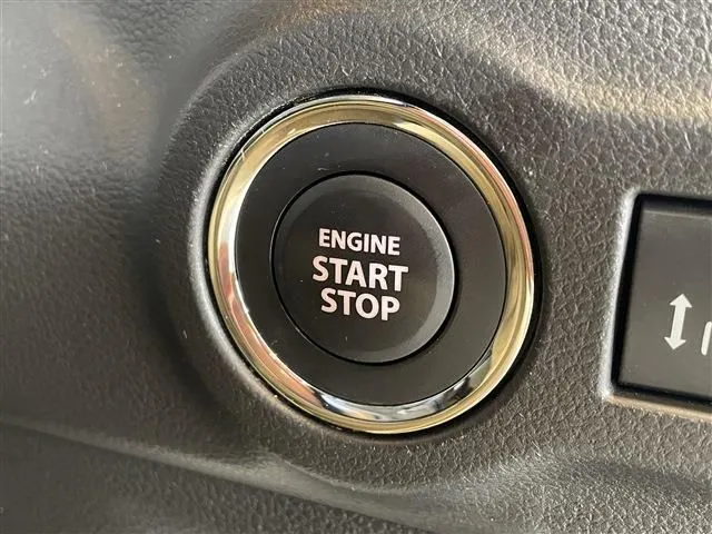 スペーシア（スズキ）の車両写真