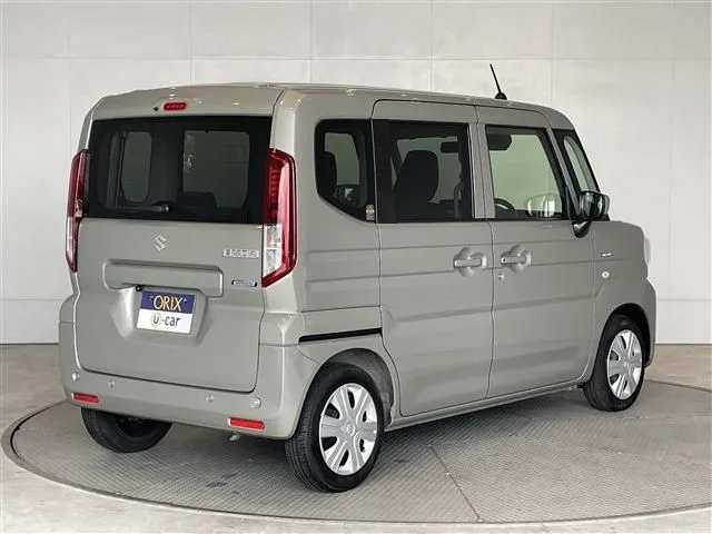 スペーシア（スズキ）の車両写真
