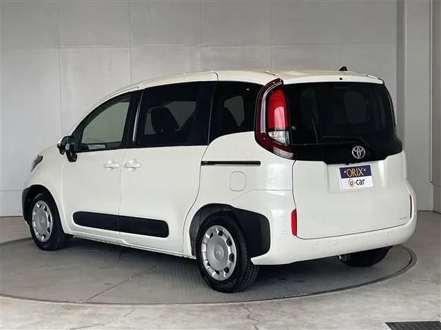 シエンタ(トヨタ)の車両写真