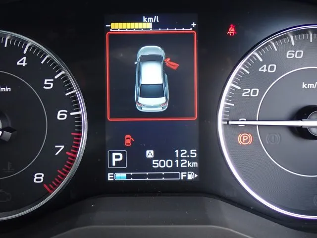 インプレッサスポーツ(スバル)の車両写真