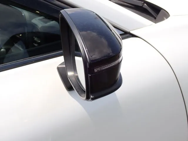 クラウン　スポーツ（トヨタ）の車両写真