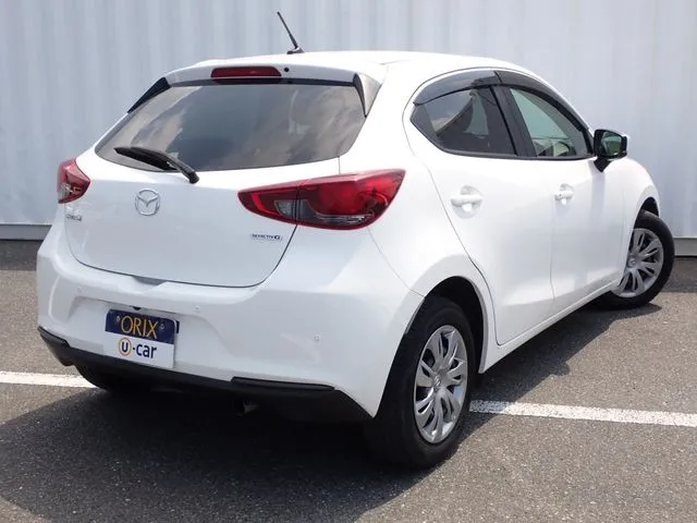マツダ MAZDA2