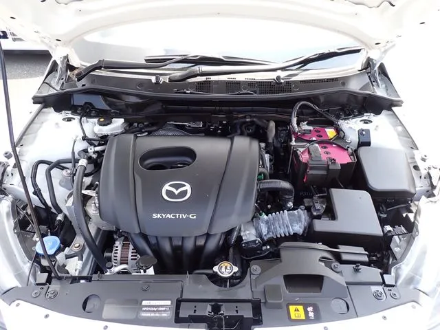 マツダ MAZDA2