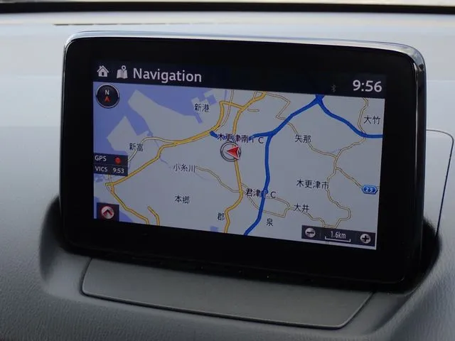 マツダ MAZDA2