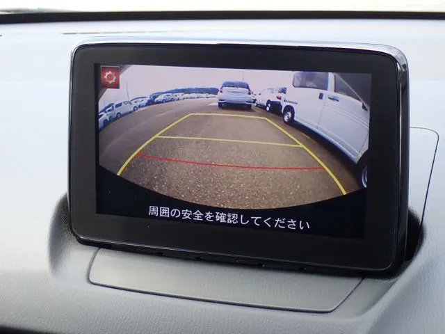 マツダ MAZDA2