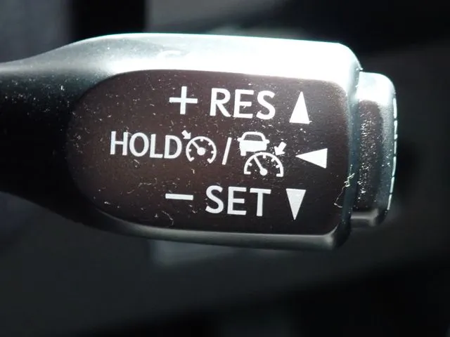 プリウス(トヨタ)の車両写真