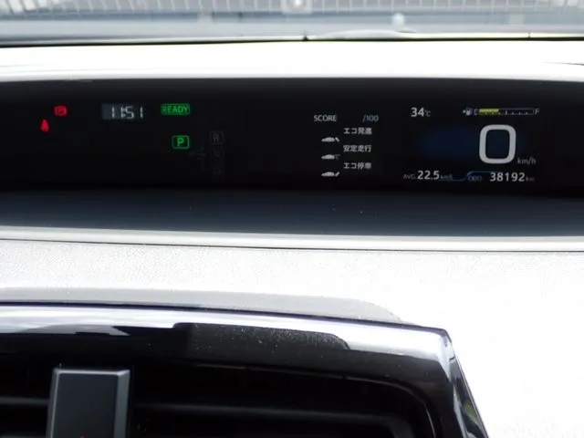 プリウス(トヨタ)の車両写真