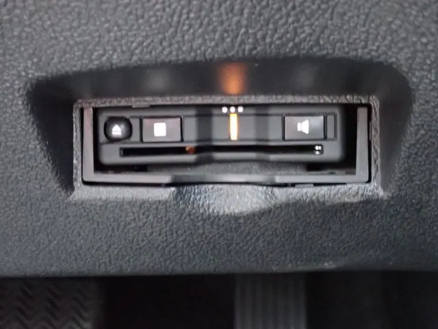 プリウス(トヨタ)の車両写真