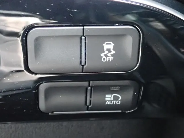 プリウス(トヨタ)の車両写真