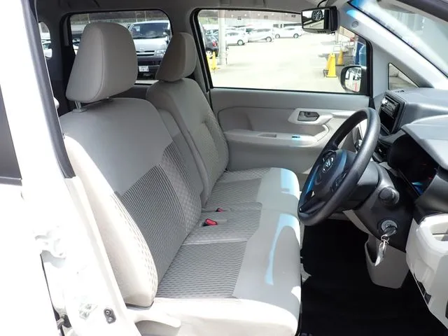 ムーヴ(ダイハツ)の車両写真