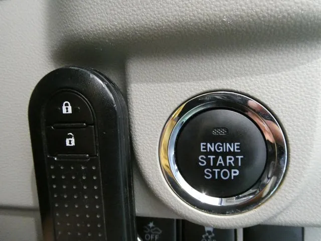 ムーヴ(ダイハツ)の車両写真