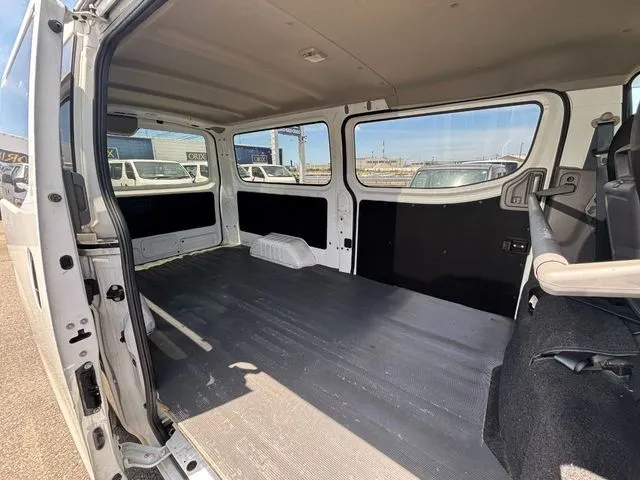 ニッサン　ＮＶ３５０キャラバン