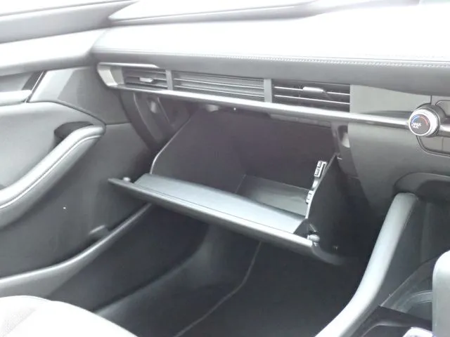 マツダ MAZDA3 セダン