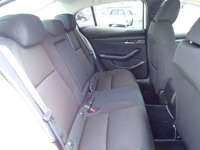 マツダ MAZDA3 セダン